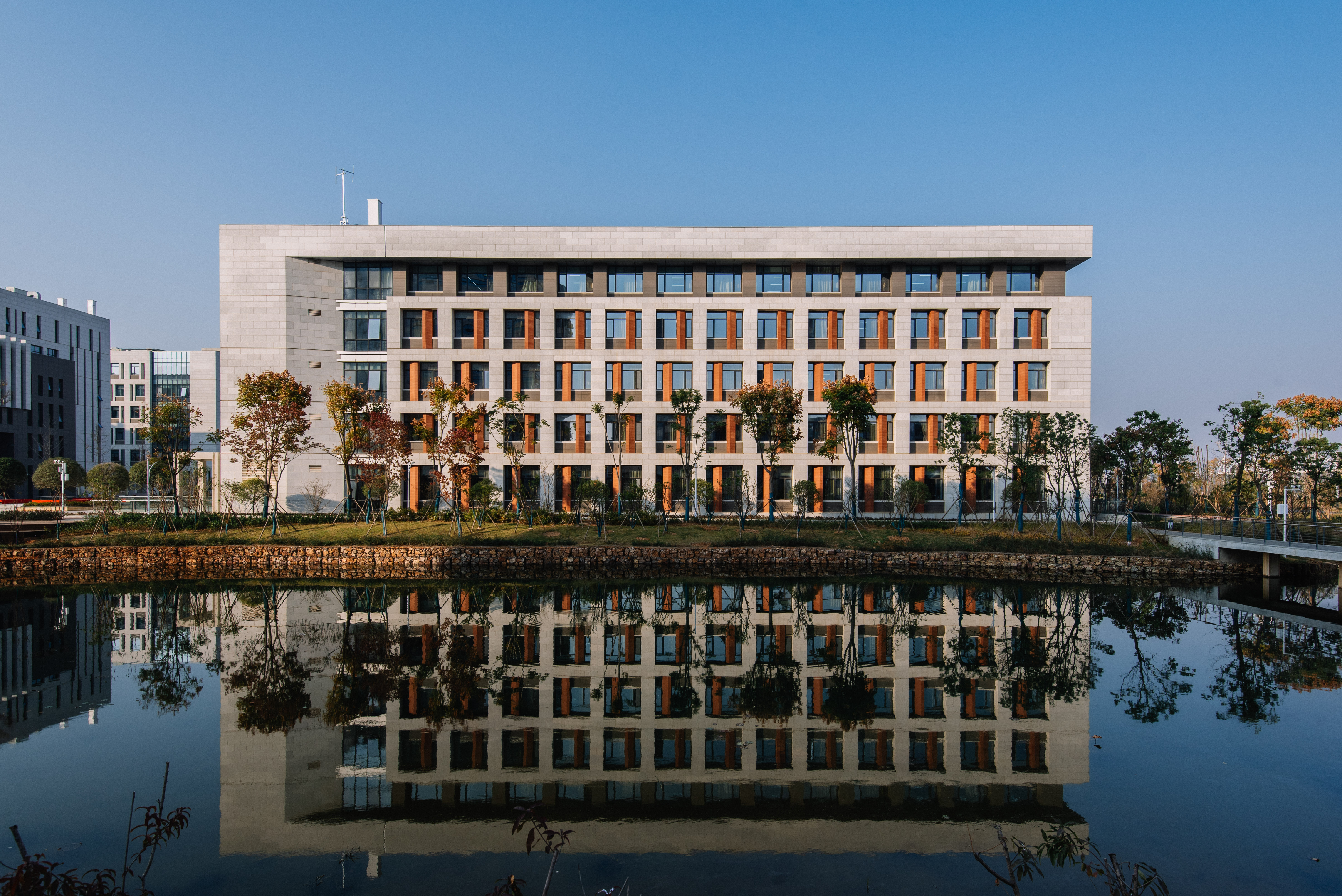 未来城校区-公共教学楼 -欢迎访问中国地质大学!